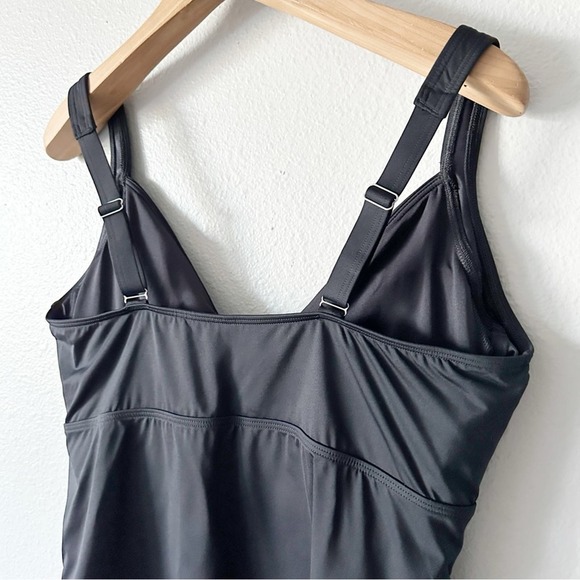 Lands' End DDD-Cup Black Tummy Control Wrap Tankini Swim Top Women’s Size 18 - Picture 7 of 10